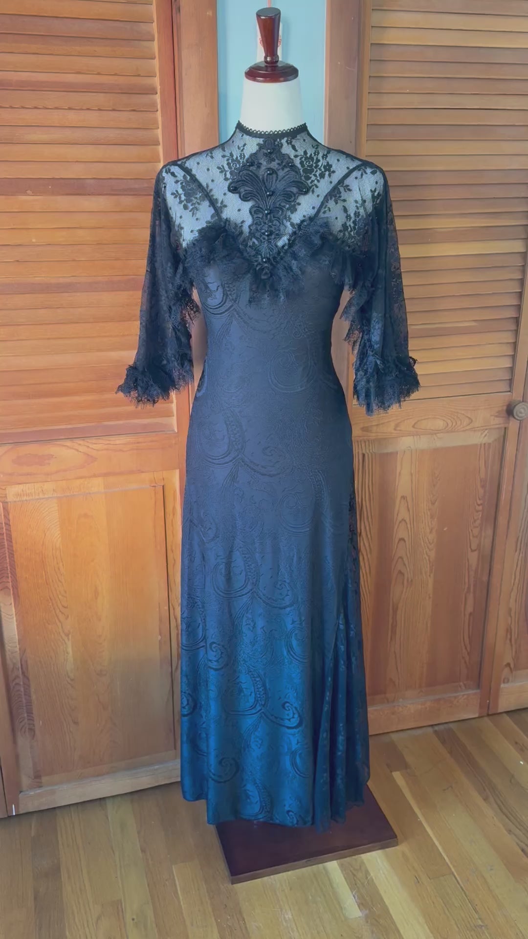 Devil Fashion Gothic Victorian 1930s 'Birds of a Feather' Lace Maxi Gown Dress